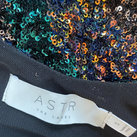 *Final Markdown* NWT ASTR the Label Sequined Dress - Picture 4 of 9